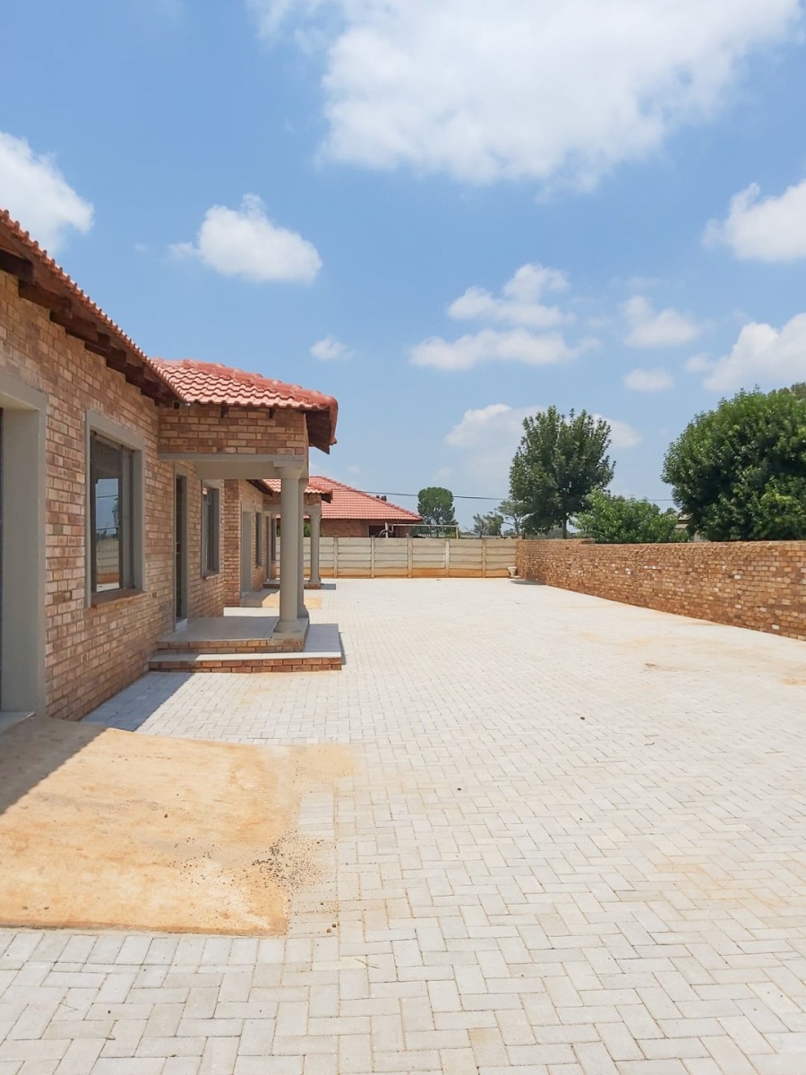 2 Bedroom Property for Sale in Ellaton North West